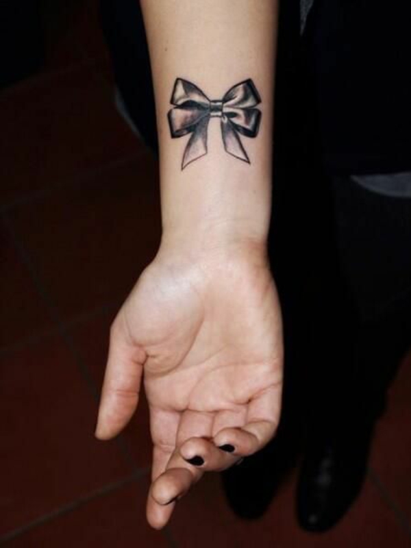 bow tattoo