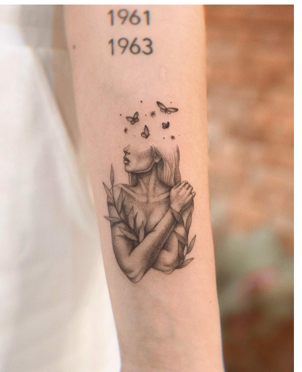 naked women tattoo