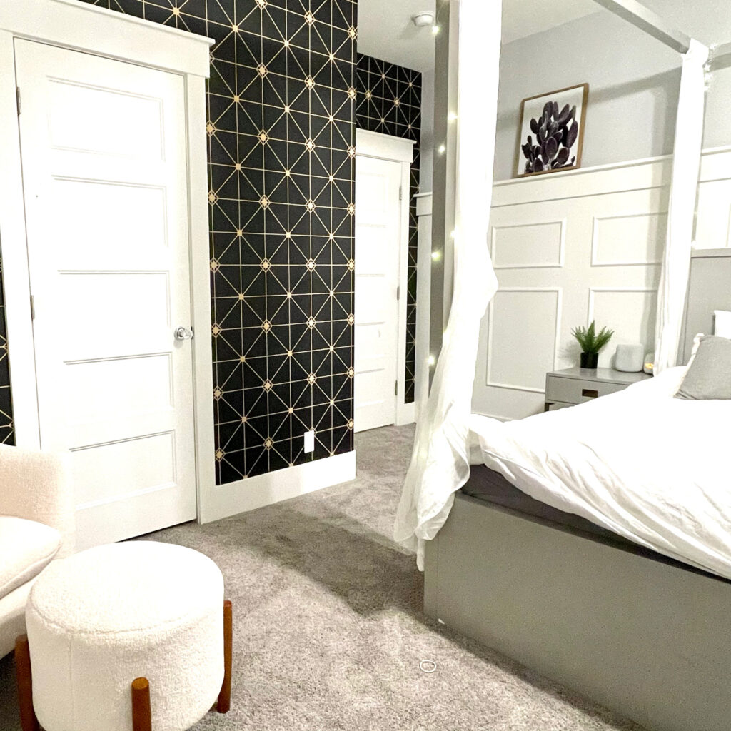 geometric peel and stick wallpaper