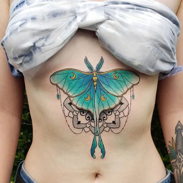 under breast tattoo