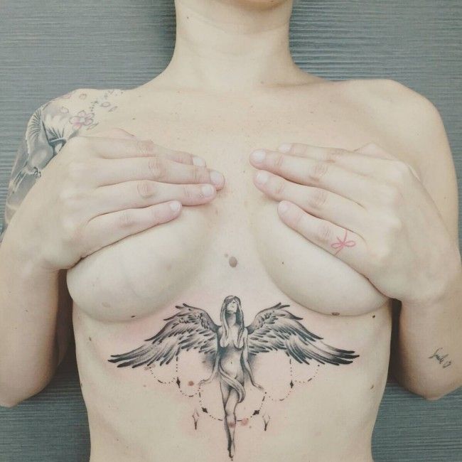 under breast tattoo