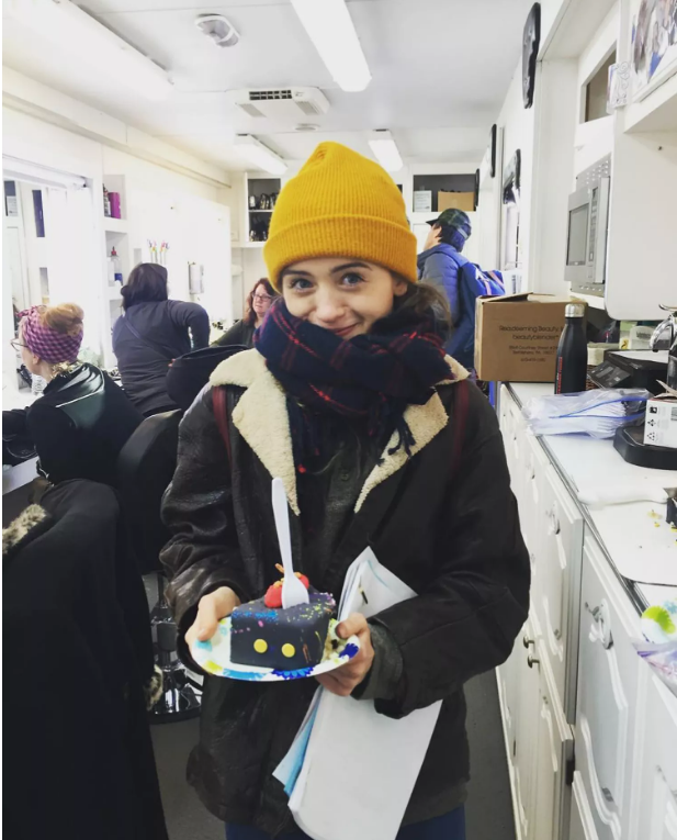 Natalya Dyer's Boyfriend Charlie Heaton Celebrated her Birthday with cake 