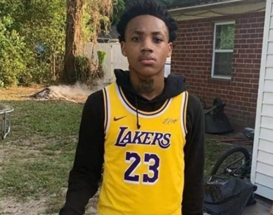 Lil Nine Death came at 18 years old
Denetri Mixson Death