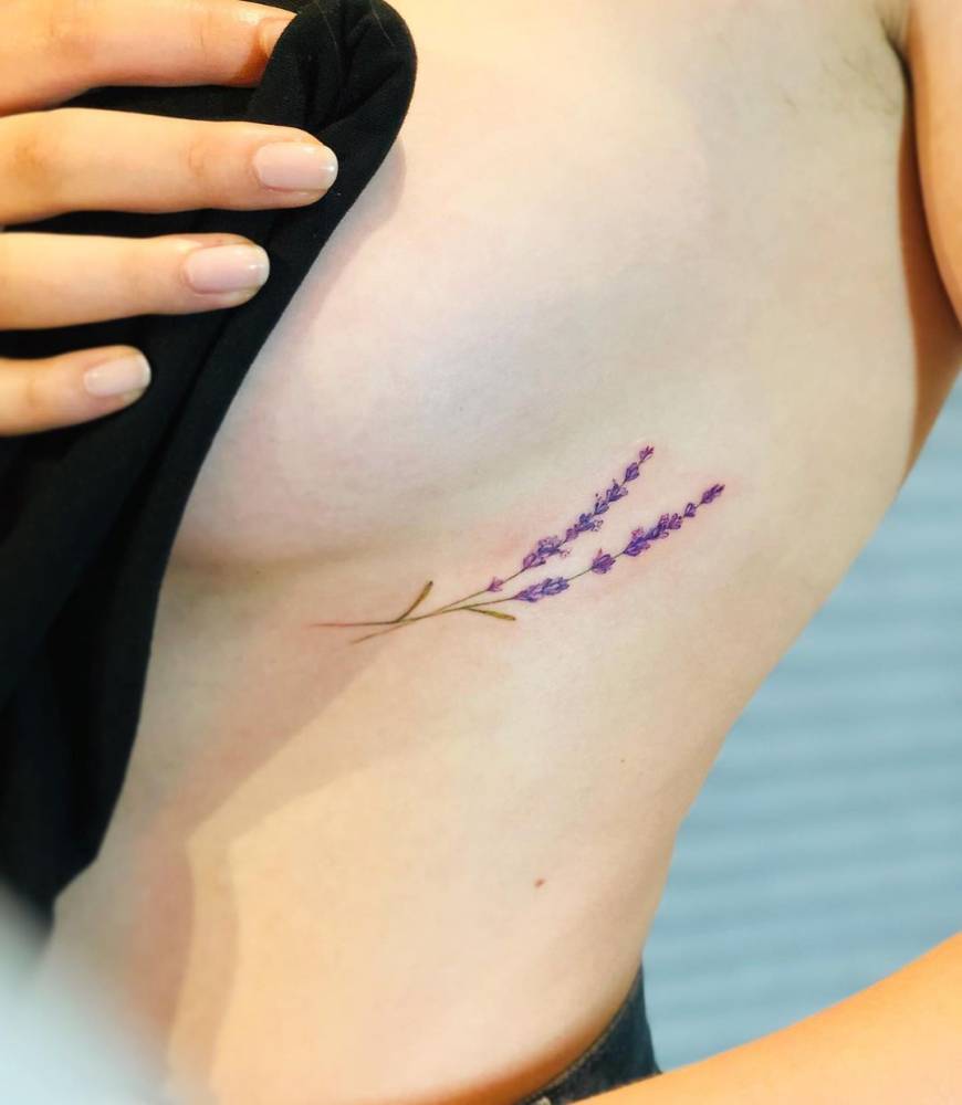 under breast tattoo