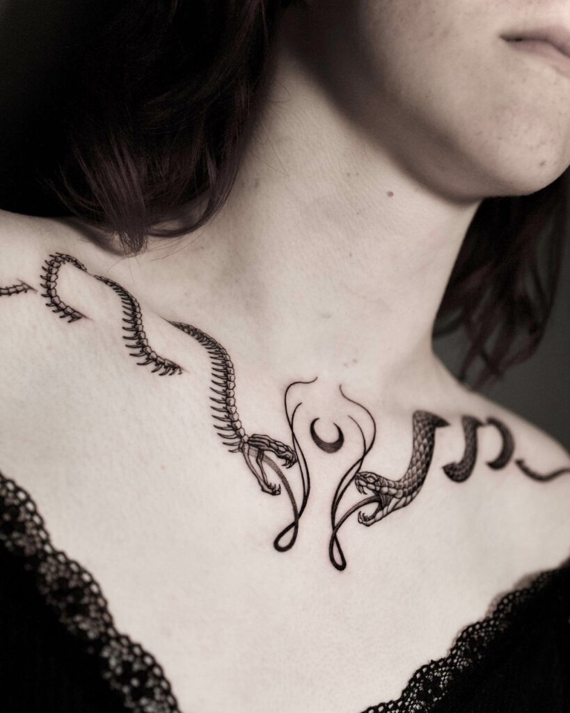 20+ SNAKE COLLARBONE TATTOO IDEAS THAT WILL BLOW YOUR MIND