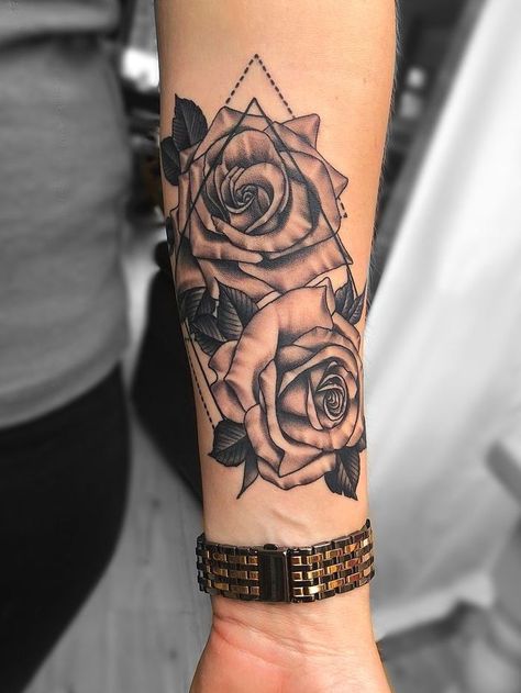 25+ SUNFLOWER AND ROSES TATTOO THAT WILL BLOW YOUR MIND!