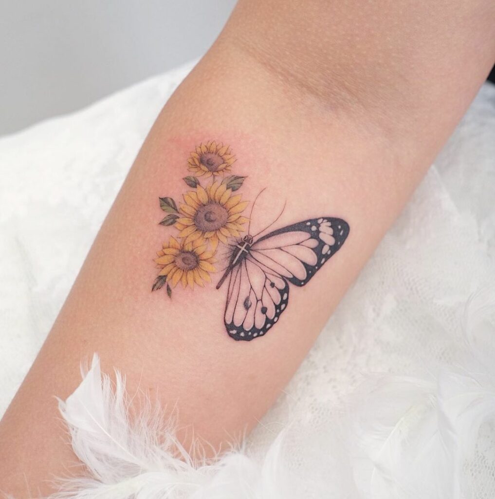 30+ BUTTERFLY TATTOO WITH FLOWERS IDEAS THAT WILL BLOW YOUR MIND
