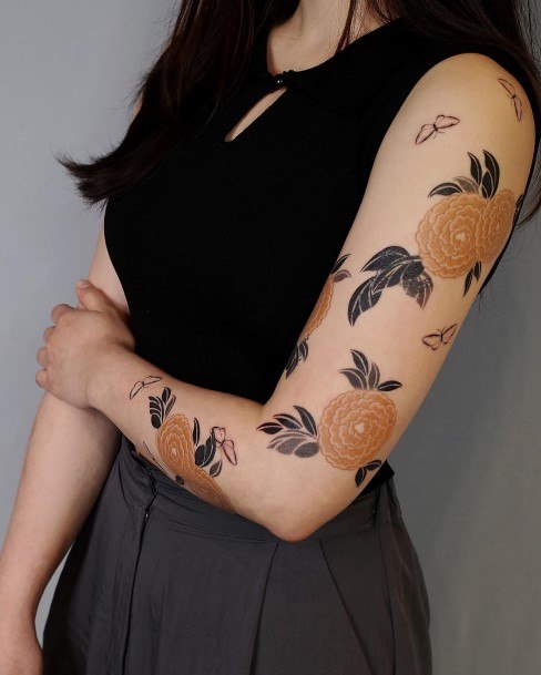 30+ FEMALE FLOWER SLEEVE TATTOO IDEAS THAT WILL BLOW YOUR MIND