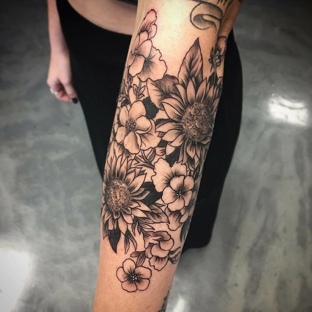 30+ FEMALE FLOWER SLEEVE TATTOO IDEAS THAT WILL BLOW YOUR MIND