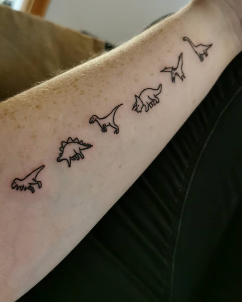 40+ MINIMALIST DINOSAUR TATTOO IDEAS THAT WILL BLOW YOUR MIND