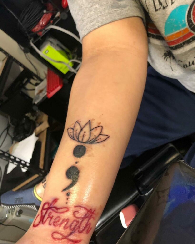 70+ FEMALE STRENGTH SYMBOL TATTOO DESIGNS THAT WILL BLOW YOUR MIND