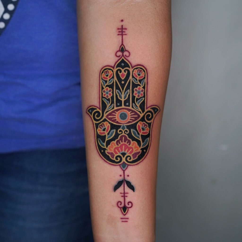 70+ FEMALE STRENGTH SYMBOL TATTOO DESIGNS THAT WILL BLOW YOUR MIND