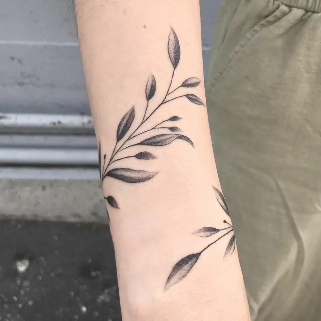 70+VINE FLOWER TATTOO IDEAS THAT WILL BLOW YOUR MIND