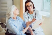 The Benefits of Concierge Medicine: A Personalized Approach to Healthcare Doctor with her patient