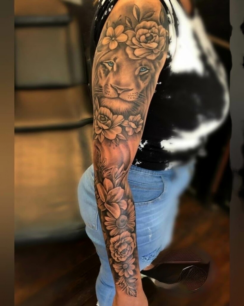 30+ FEMALE FLOWER SLEEVE TATTOO IDEAS THAT WILL BLOW YOUR MIND
