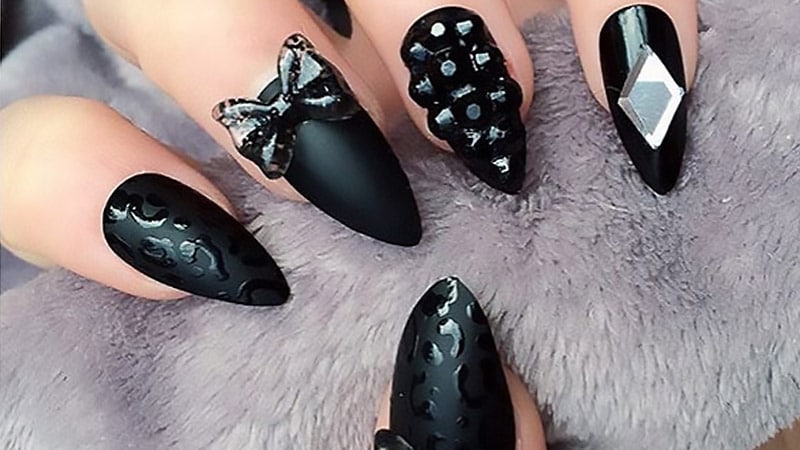 50+ ELEGANT 3D NAILS DESIGNS TO INSPIRE YOUR NEXT MANICURE