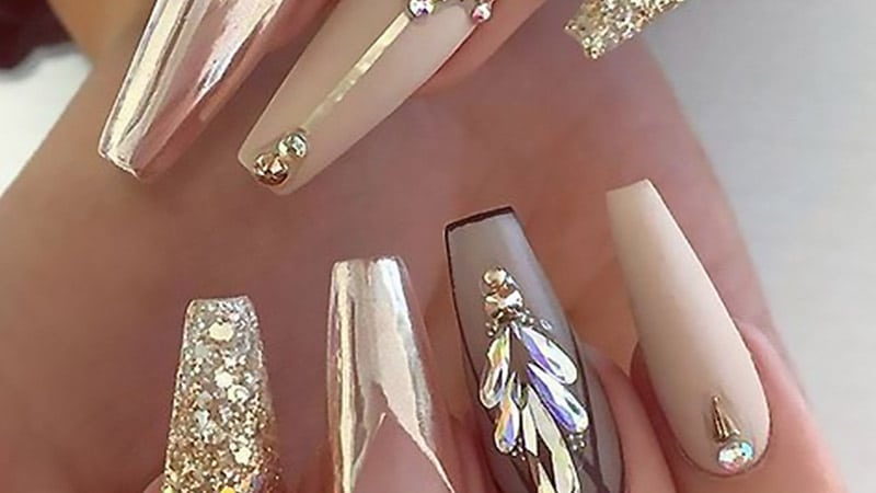 50+ ELEGANT 3D NAILS DESIGNS TO INSPIRE YOUR NEXT MANICURE