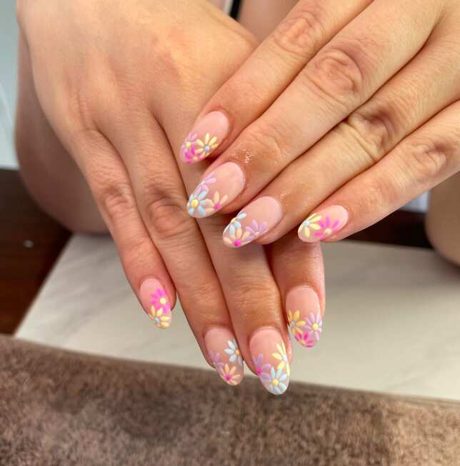 70+ Summer Flower Nails Designs and Simple Nails Designs