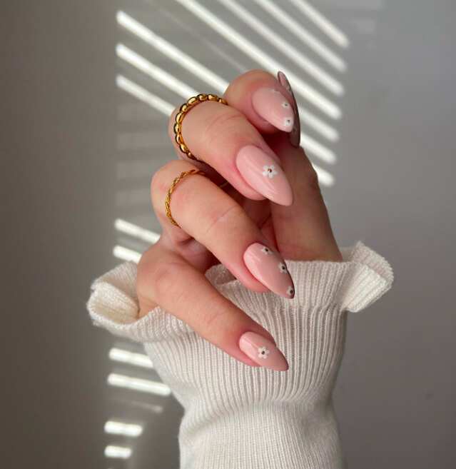 70+ Summer Flower Nails Designs and Simple Nails Designs