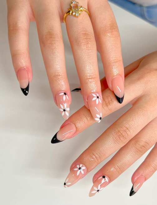 70+ Summer Flower Nails Designs and Simple Nails Designs