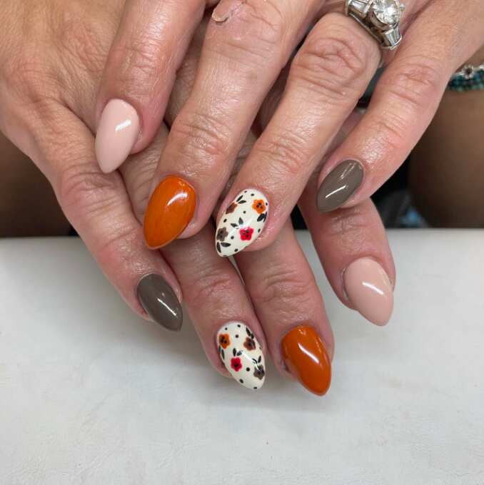 70+ Summer Flower Nails Designs and Simple Nails Designs