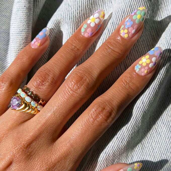70+ Summer Flower Nails Designs and Simple Nails Designs