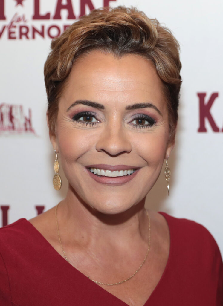 How Old Is Kari Lake? Uncovering The Mystery Surrounding Her Age And More - Fixthelife